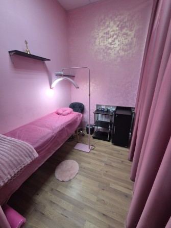 Аренда кушетки и стола визажиста в студии!!! ДК ХТЗ! - фото 1