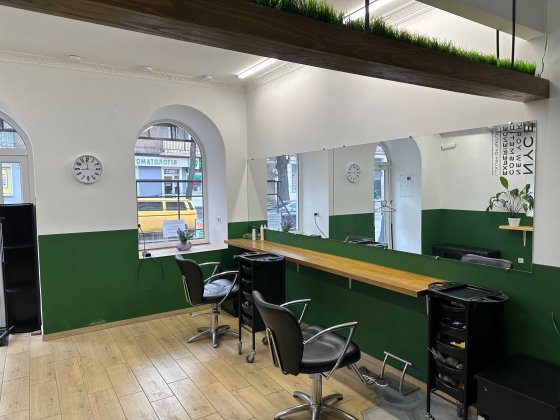 Аренда рабочих мест парикмахер, маникюр \ ЦЕНТР \ СВЕТ ВСЕГДА Одеса