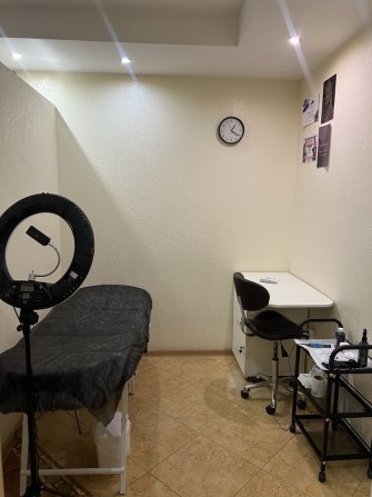 Кабінет для майстрів нарощення вій. - фото 1