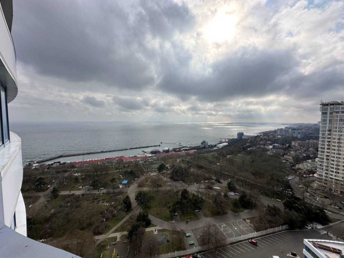 Офис 286 м² с террасой и видом на море – аренда в ЖК «Белый Парус»! - фото 1