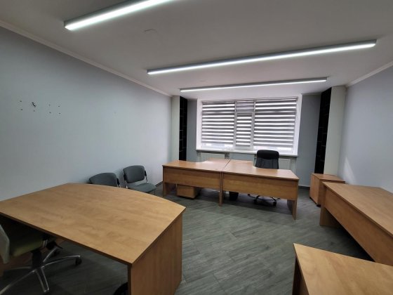 Оренда приміщення: офіс 130м2, біля метро Харків