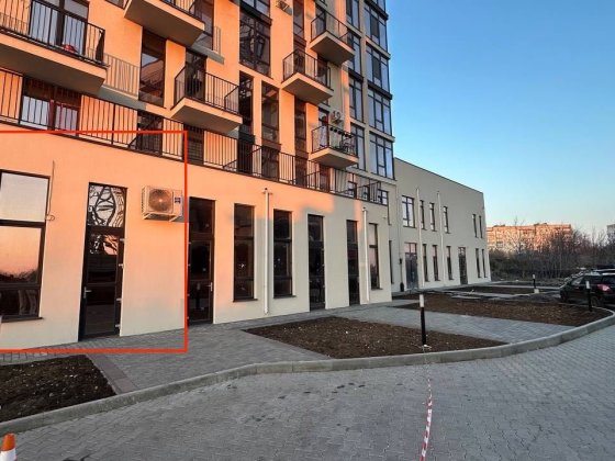 Аренда помещения с ремонтом Пространство на Радостной 60 м2  АШ