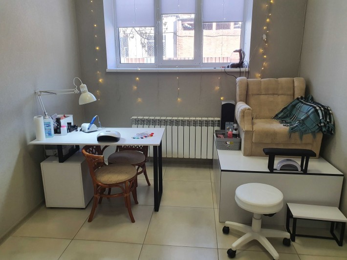 Аренда места для мастера маникюра/педикюра - фото 1