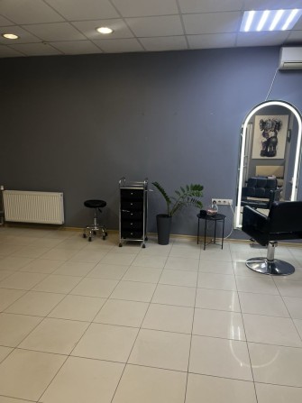 Сдам місце для майстра - фото 1