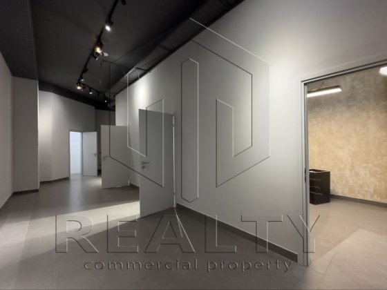 Офіс 576 м² в оренду на Літературній, 2 рівні, ремонт, генератор Одеса