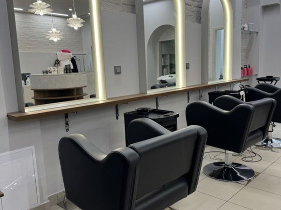 Оренда перукарського крісла Харків