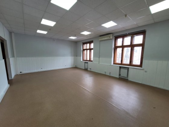 Офіс 44м2, опалюється, до метро 5 хвилин Харьков