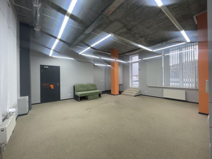 Оренда приміщення: офіс 120 м2 до метро 23 серпня 1 хвилина  Опалення - фото 1