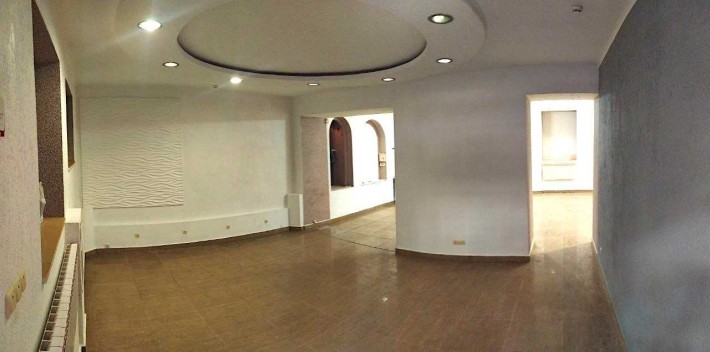 Оренда в Центрі - вул. Алчевських. Цоколь - під Магазин, Салон, Офіс! - фото 1