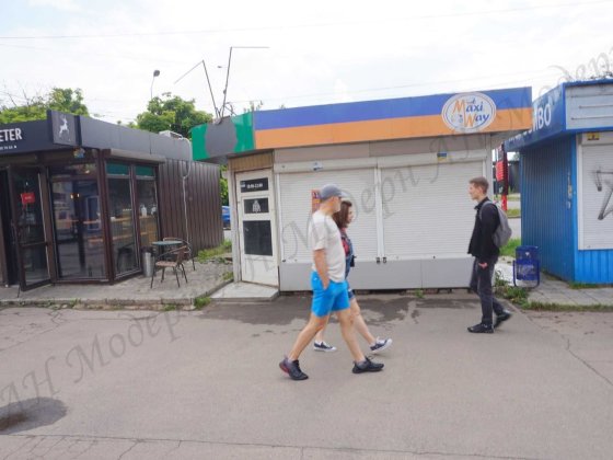 м.Студентська магазинчик на прохідній алеї оренда Харків Харьков