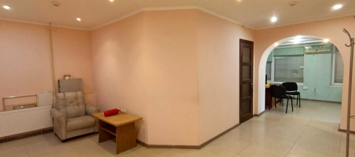 вул. Європейська! Оренда під Офіс, Шоурум, Салон! - фото 1