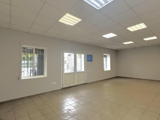 Здам приміщення, Підгородне, вул. Центральна. Подгородное