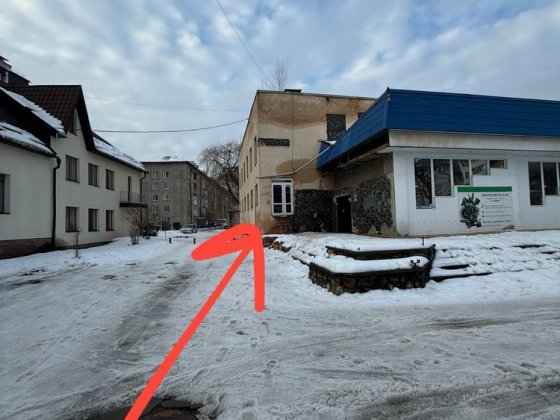 Фасад 49 м² | Головна дорога | Прохідне місце | Під ваш бізнес Надвірна