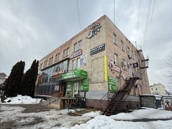 Кабінет 8 м² у центрі Івано-Франківська | 2 поверх. Мазепи 1 Надвірна