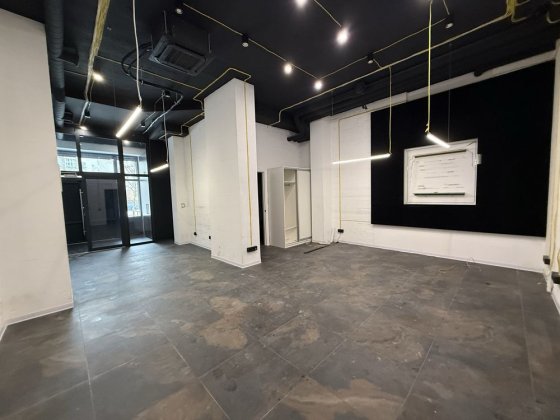 Оренда фасадного  приміщення на центральній алеї ЖК «Львівський» Петропавлівська Борщагівка