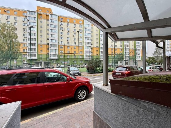 ЖК Євромісто. Оренда 37м2 з Ремонтом + Комора. ФАСАД.