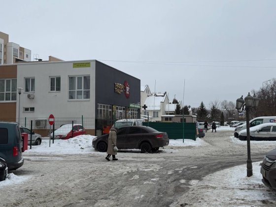 Оренда приміщення під зоомагазин та грумінг, поряд Траш, Чабани