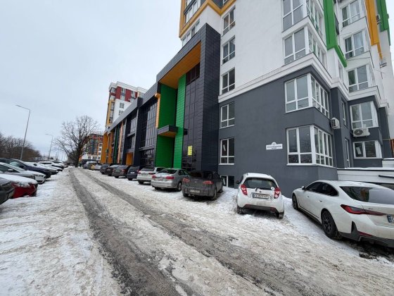 Суборенда приміщення під салон краси, квітковий магазин, косметологію