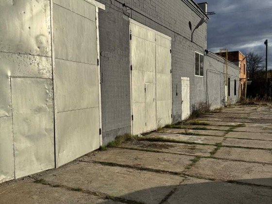 Від власника виробничо-складські припіщення