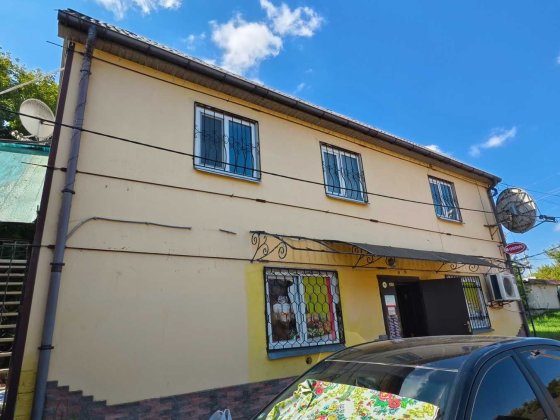 ЗДАМ 2ий поверх в ЦЕНТРІ с. Блиставиця. вул. Нова