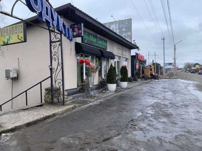 Вишгород, траса, фасад. Оренда приміщення 50м², 150м² - фото 1