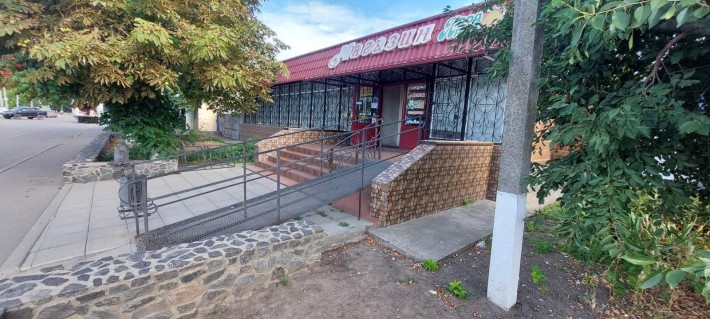 Оренда приміщення під магазин - фото 1