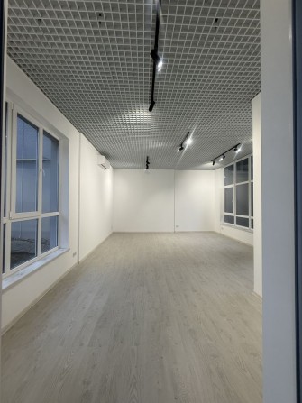 Оренда комерційного приміщення. Винники - фото 1