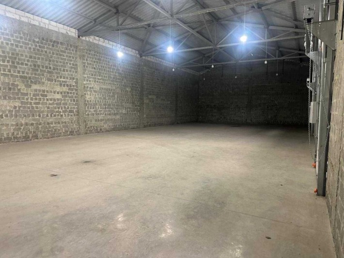 Оренда складу 702м2 Брюховичі вул. Незалежності України - фото 1