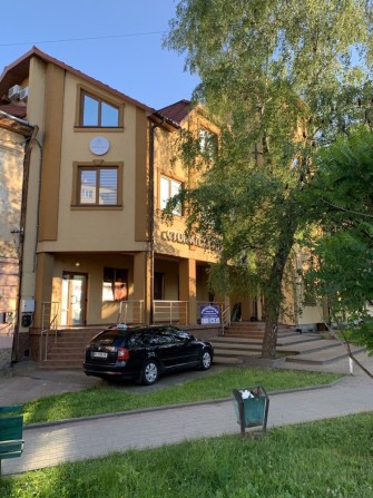 Оренда нерухомості у центральній частині міста - фото 1