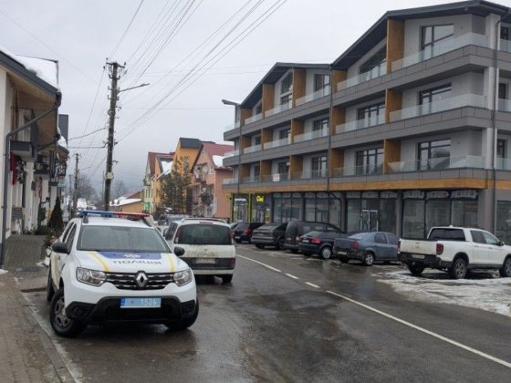 Оренда комерційного приміщення,вул.Золота баня (центр) Сходница