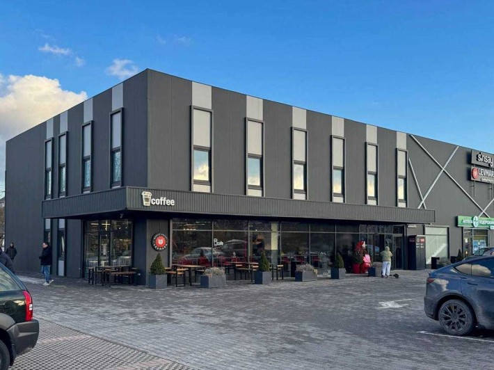 Оренда кутового приміщення у торговому центрі Зубра - фото 1