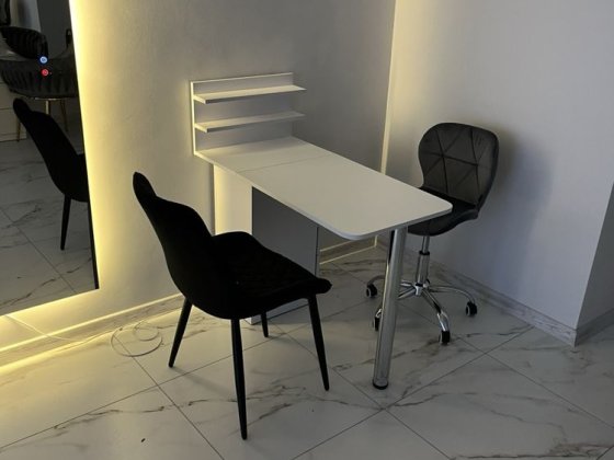 Здам в оренду місце доя майстра манікюру ЗИМНА ВОДА Зимна Вода