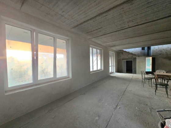 Оренда комерційного  приміщення Рясне-Руське при трасі Рясне-Руське