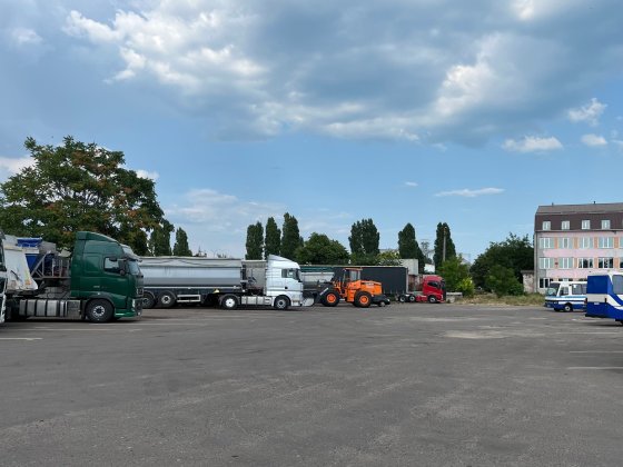 Оренда відкритого майданичка під парковку | Бурлача Балка