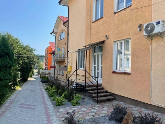 Здається приміщення в оренду Чортків