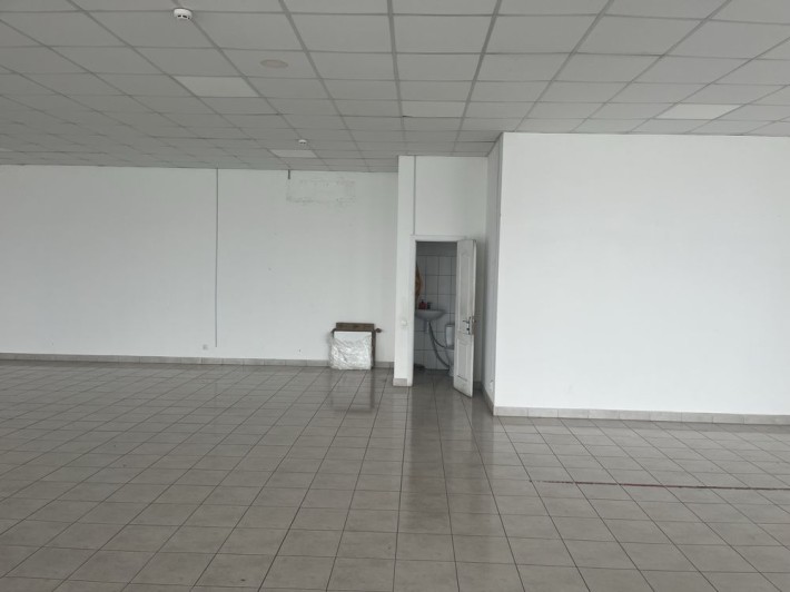 Оренда приміщення м. Летичів на автостанції, від власника. - фото 1