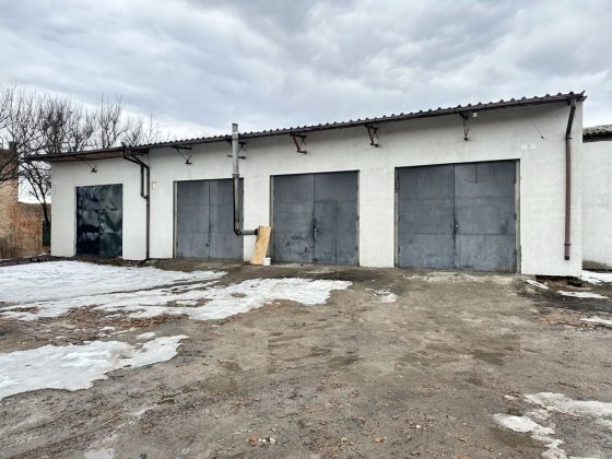 Оренда  гараж СТО РМЗ 130м2 + 40м2 офіс Золотоноша