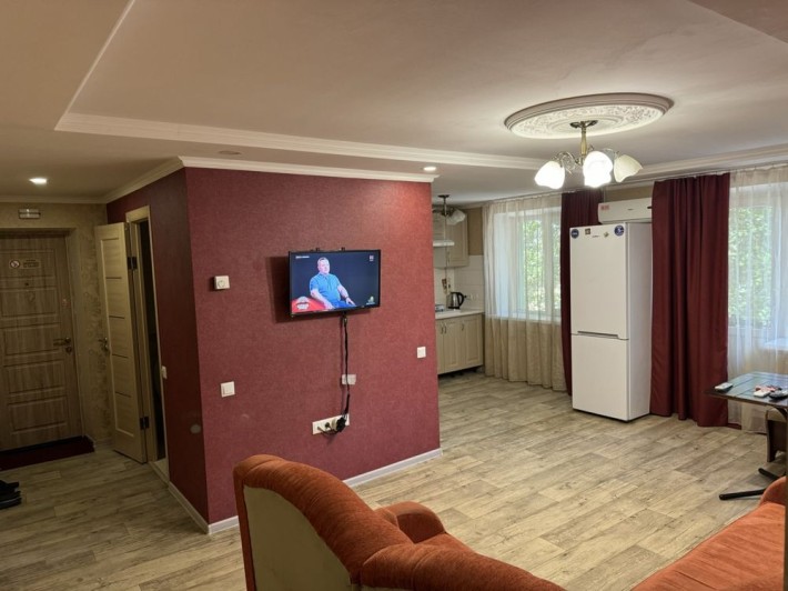 Трёхкомнатная квартира - фото 1