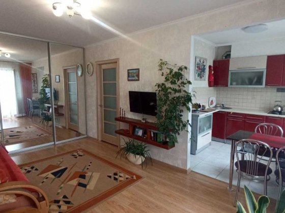 Квартира подобово, в центрі, біля міської ради. Могилів-Подільський