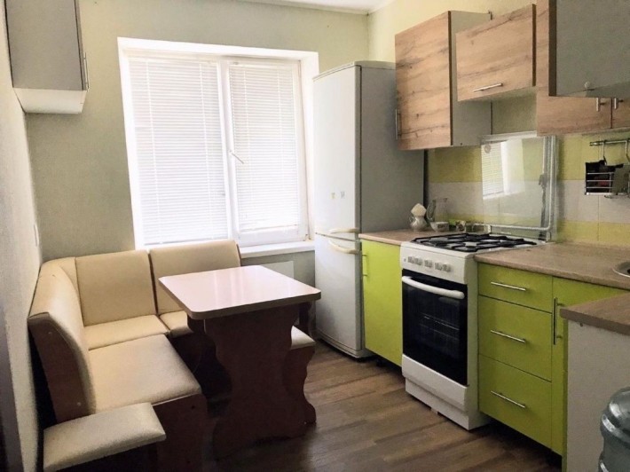 Аренда, Сдам Посуточно квартиры  700грн - 1800грн (без посредников) - фото 1