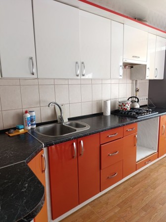 Здам подобово 2 кімнатну квартиру,центр ,Самар - фото 1