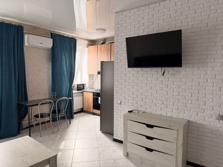 Здаю 2-кімнатну квартиру подобово - фото 1