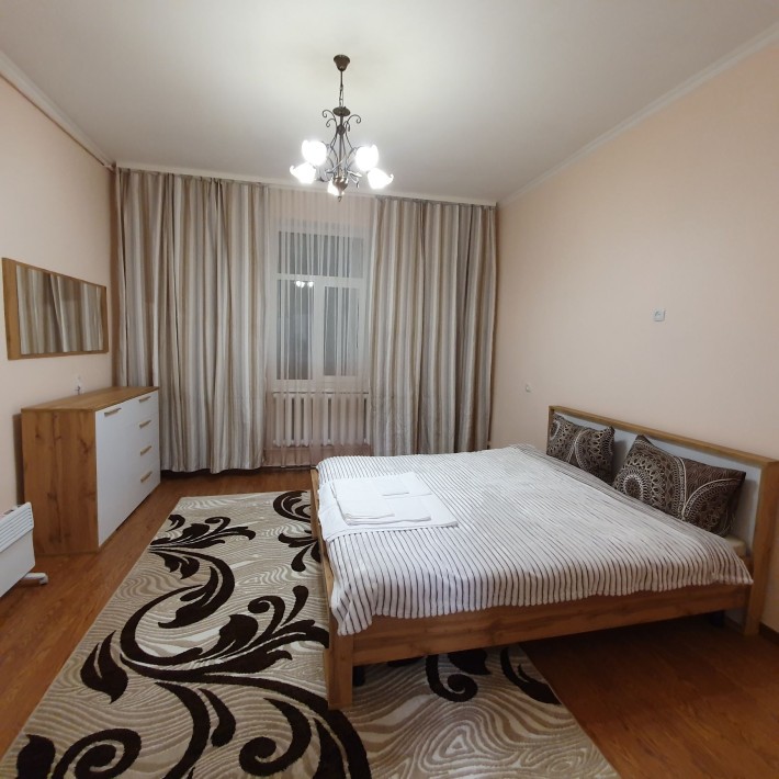 Квартира подобово в центрі Чернівців,документи,чек QR-код. - фото 1