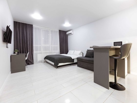 Комфортна студія на 4 місця, біля метро. Є укриття і Генератор! Київ