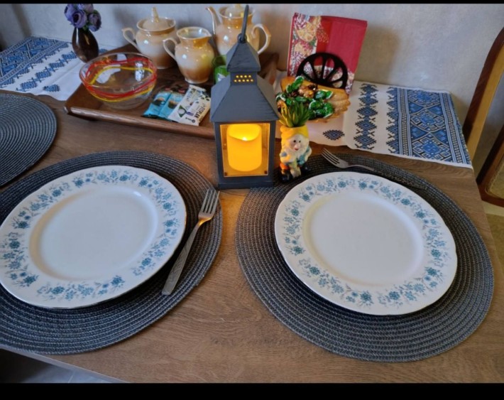 2- кім квартира подобово (район Еськова)
Опис 
Здається - фото 1