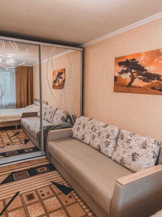 Здам подобово 1к квартиру на просп. Космонавтів 34 - фото 1