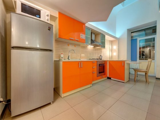 Посуточно 3ком-я в самом сердце Киева на ул. Институтская 25 Киев