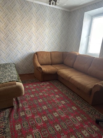 ВІЛЬНА Площа Перемоги 2+2 місця 1поверх ВЛАСНИЦЯ. Все поруч ! - фото 1