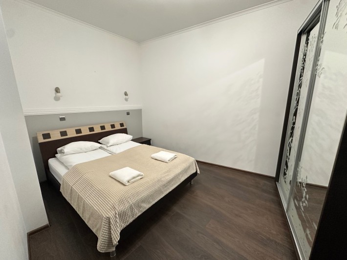 Затишна і стильна квартира в центрі Львова подобово - фото 1