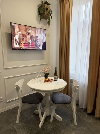 ПОДОБОВО Романтична квартира в ЦЕНТРІ  на двох - фото 1